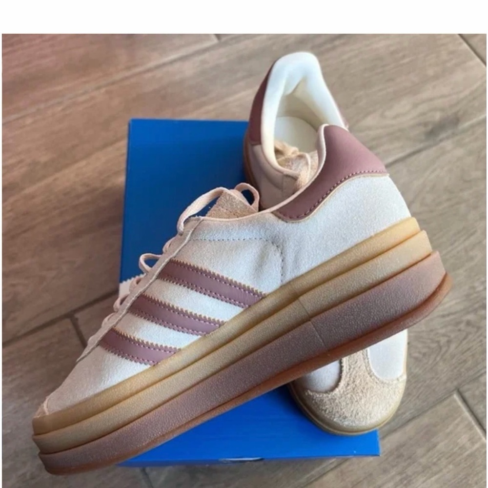 adidas Gazelle Bold Cream White / Warm
Clay / Sand - Picture 3 of 7
